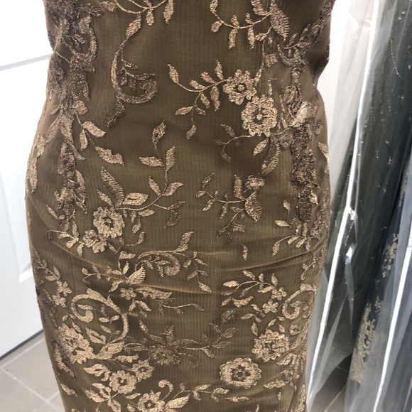 Elegant long evening dress - Picture 3 of 7